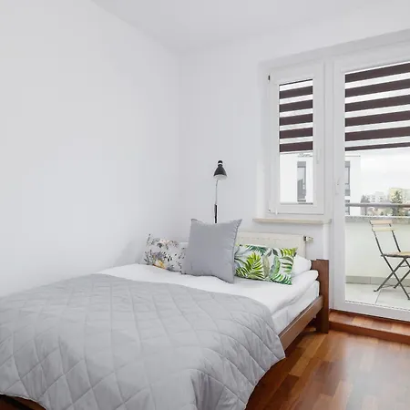 Unique Bialopradnicka With Balcony In By Renters * Kraków