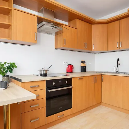 Unique Bialopradnicka With Balcony In By Renters 아파트